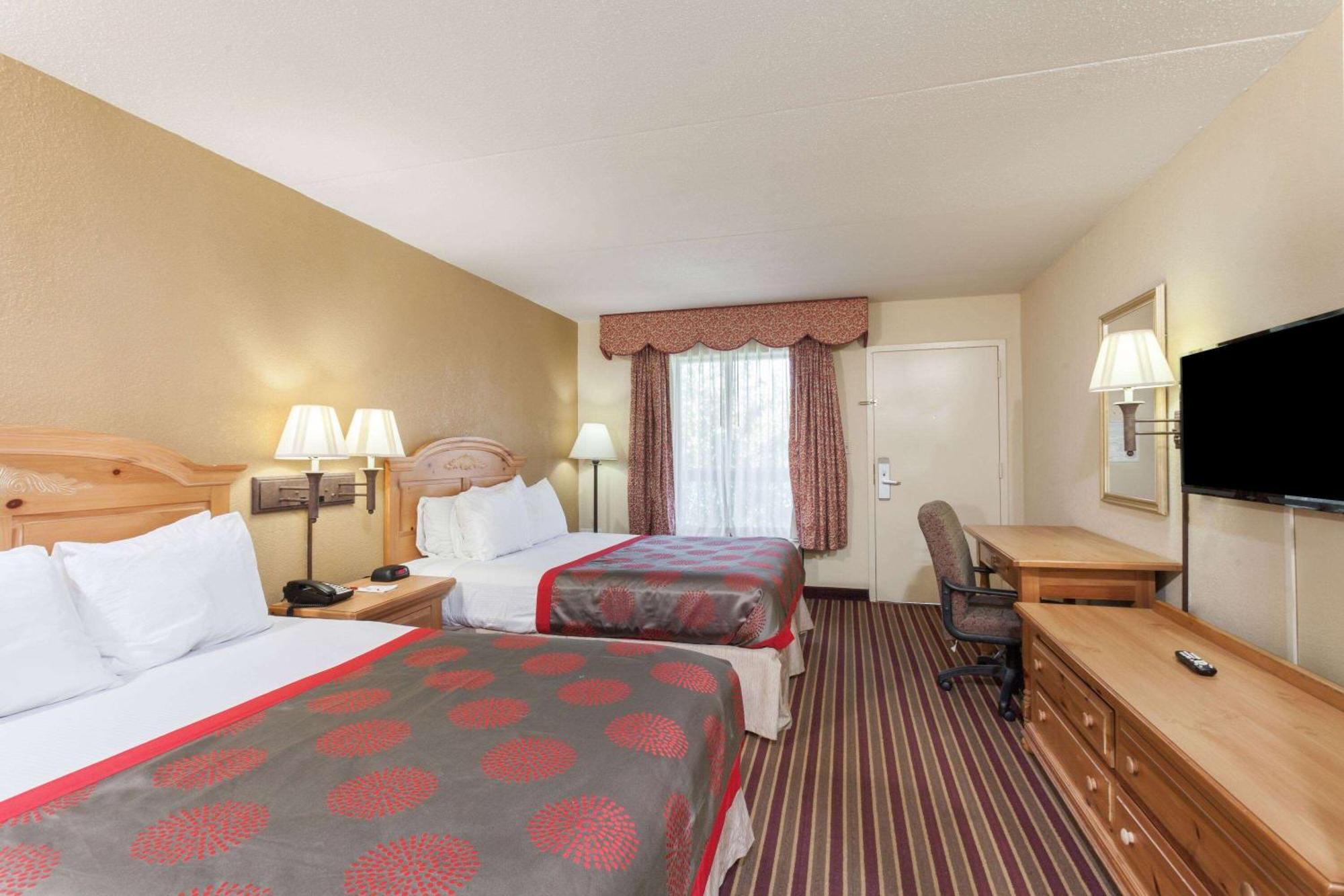 Ramada By Wyndham Lebanon Ξενοδοχείο Εξωτερικό φωτογραφία